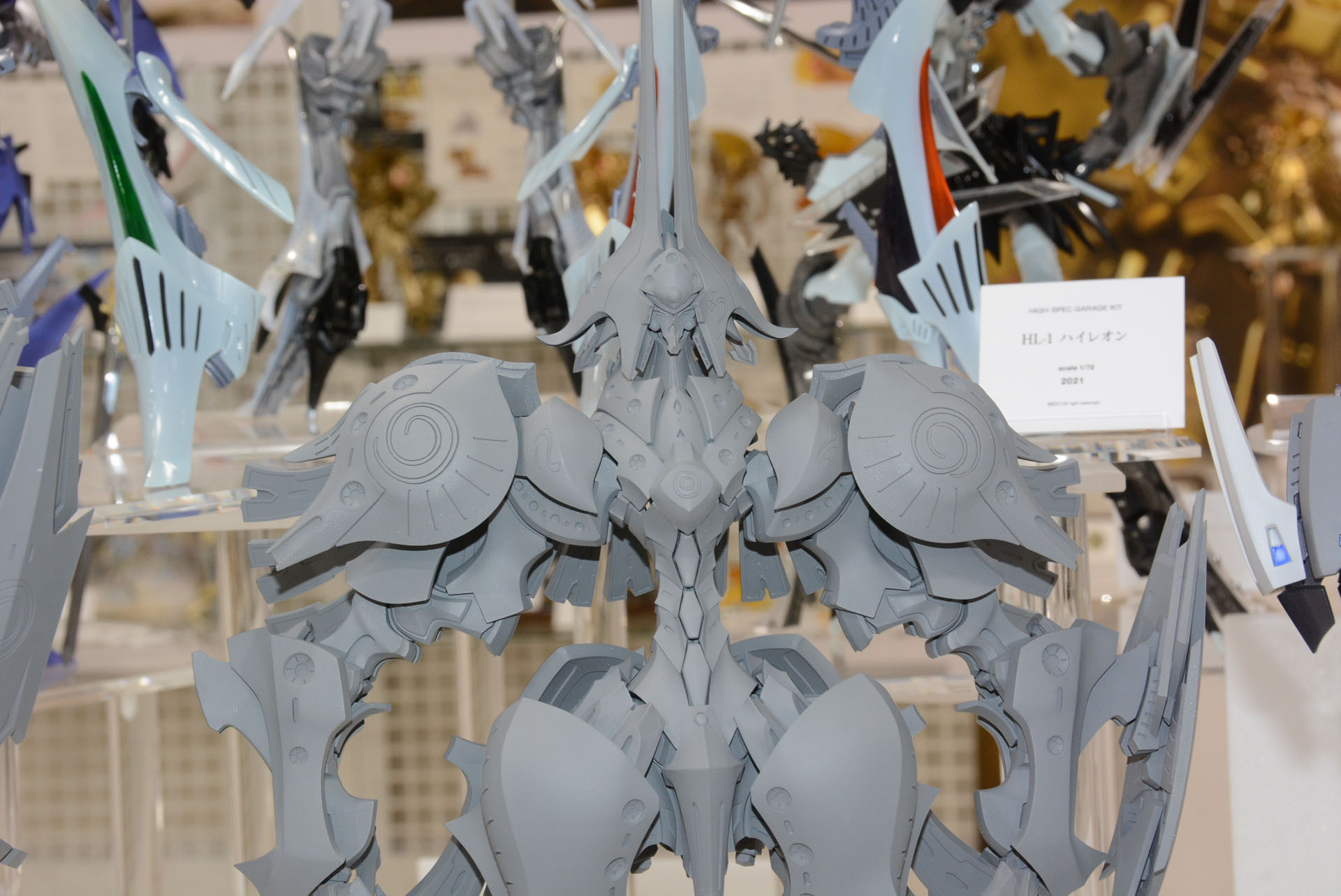 かなりマッシブなデザインだ