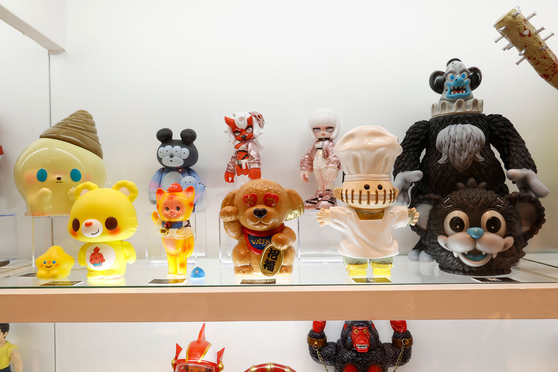 こちらの新作は「BUTCHER」、「ケアベア」の2点だ