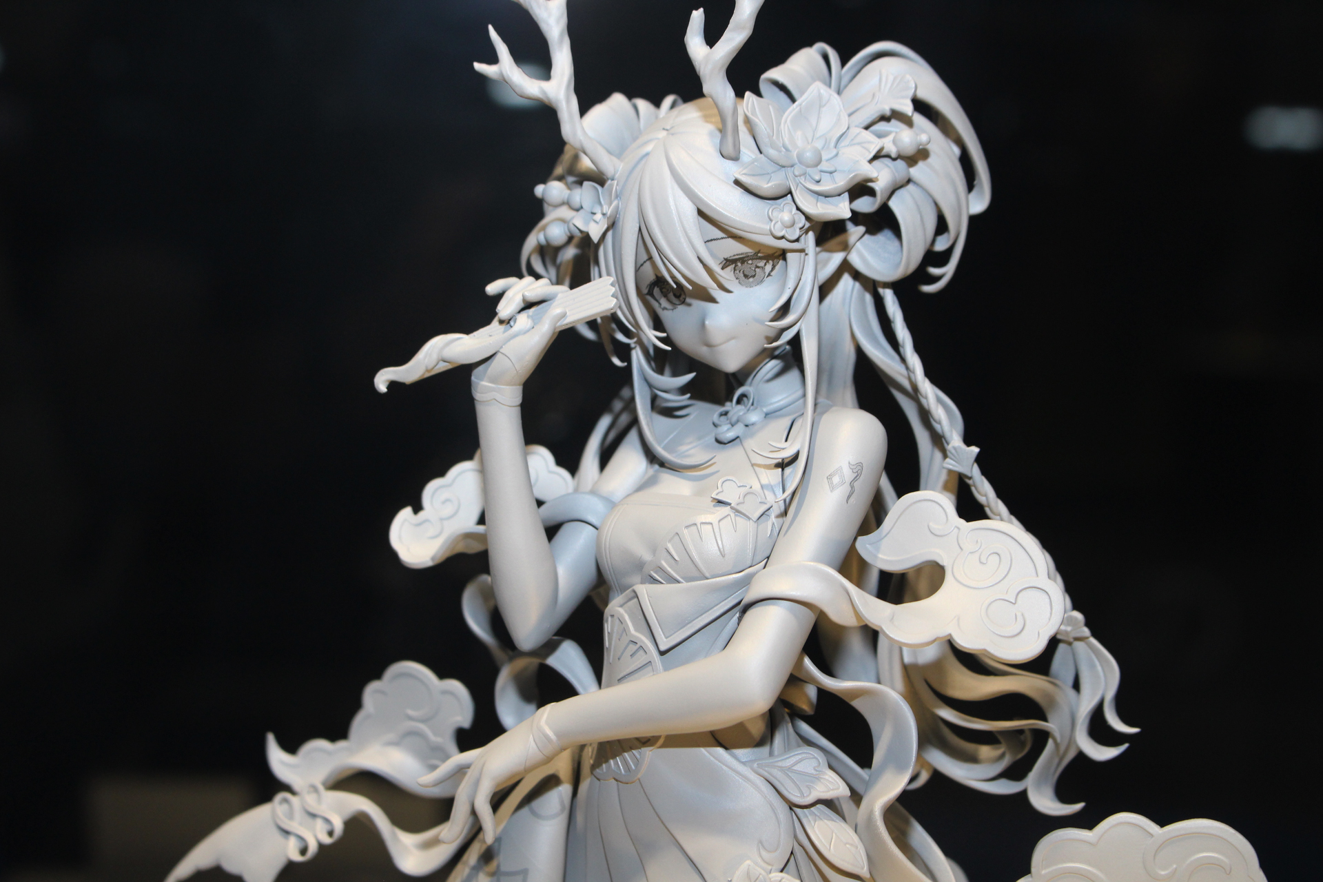 「初音ミク 青龍Ver.」。発売日、価格未定。原型制作はニコラス（潘皓賢）氏