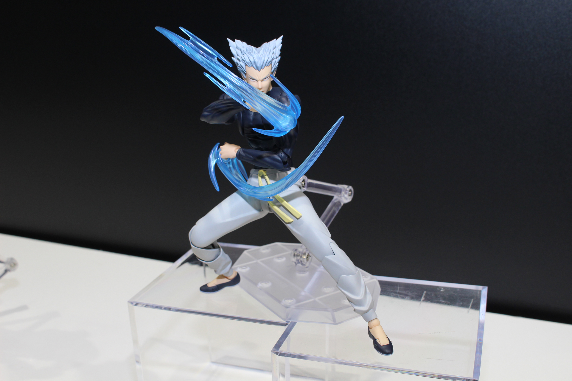 「リボルテック ガロウ」