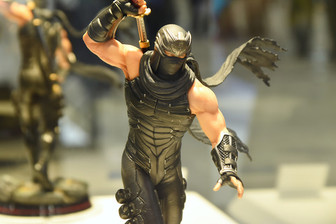 盛り上がりはゲームだけじゃない！「NINJA GAIDEN」特設ブースに