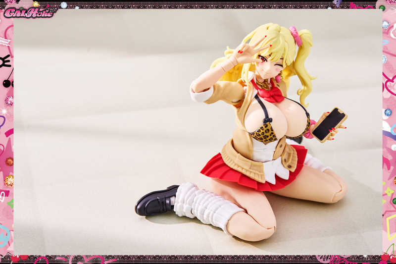 脚部拡張パーツつきで、座りポーズなども可能