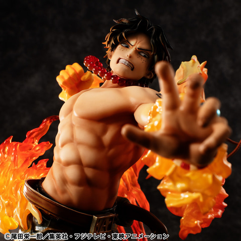 ワンピース」より「ポートガス・D・エース」と「剣闘士 レベッカ