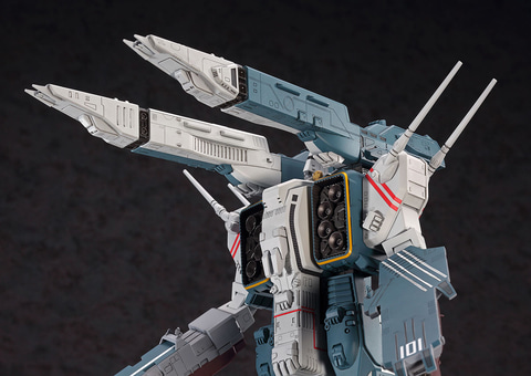 超時空要塞マクロスSDF-1マクロス強攻型 マクロス強攻型 SDF-1 タカトクトイス レビュー | RoboToyDays