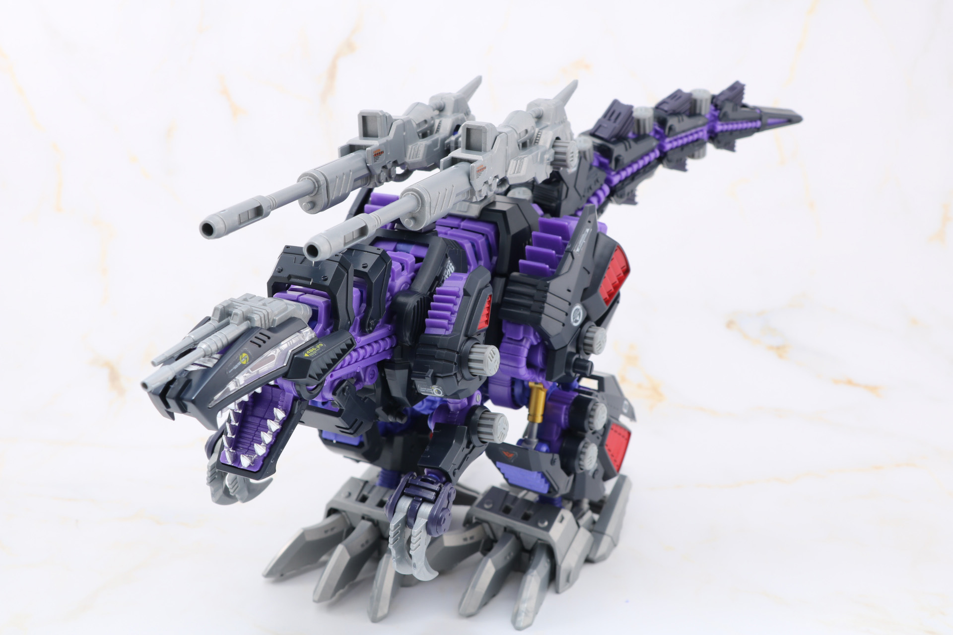 ジェノザウラー レイヴン仕様