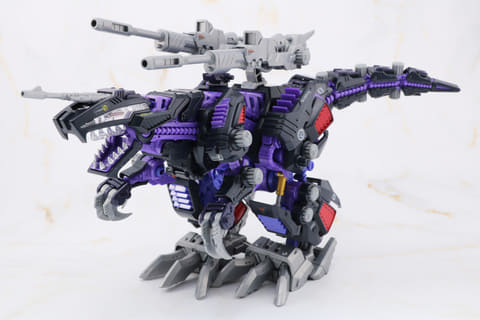 AZ-09ジェノザウラー レビュー】ゾイド「AZ-09 ジェノザウラー」レビュー 濃密な