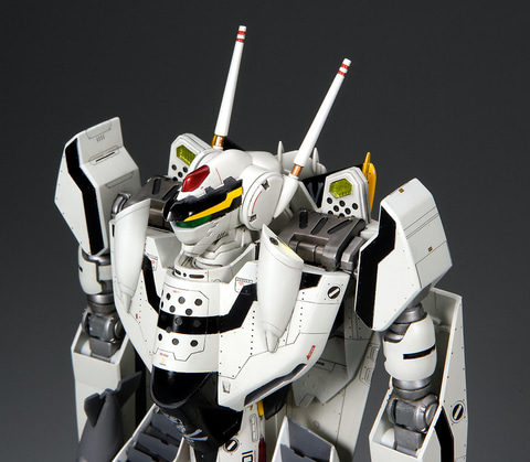 ハセガワ、プラモデル「VF-0A/S バトロイド “マクロス ゼロ
