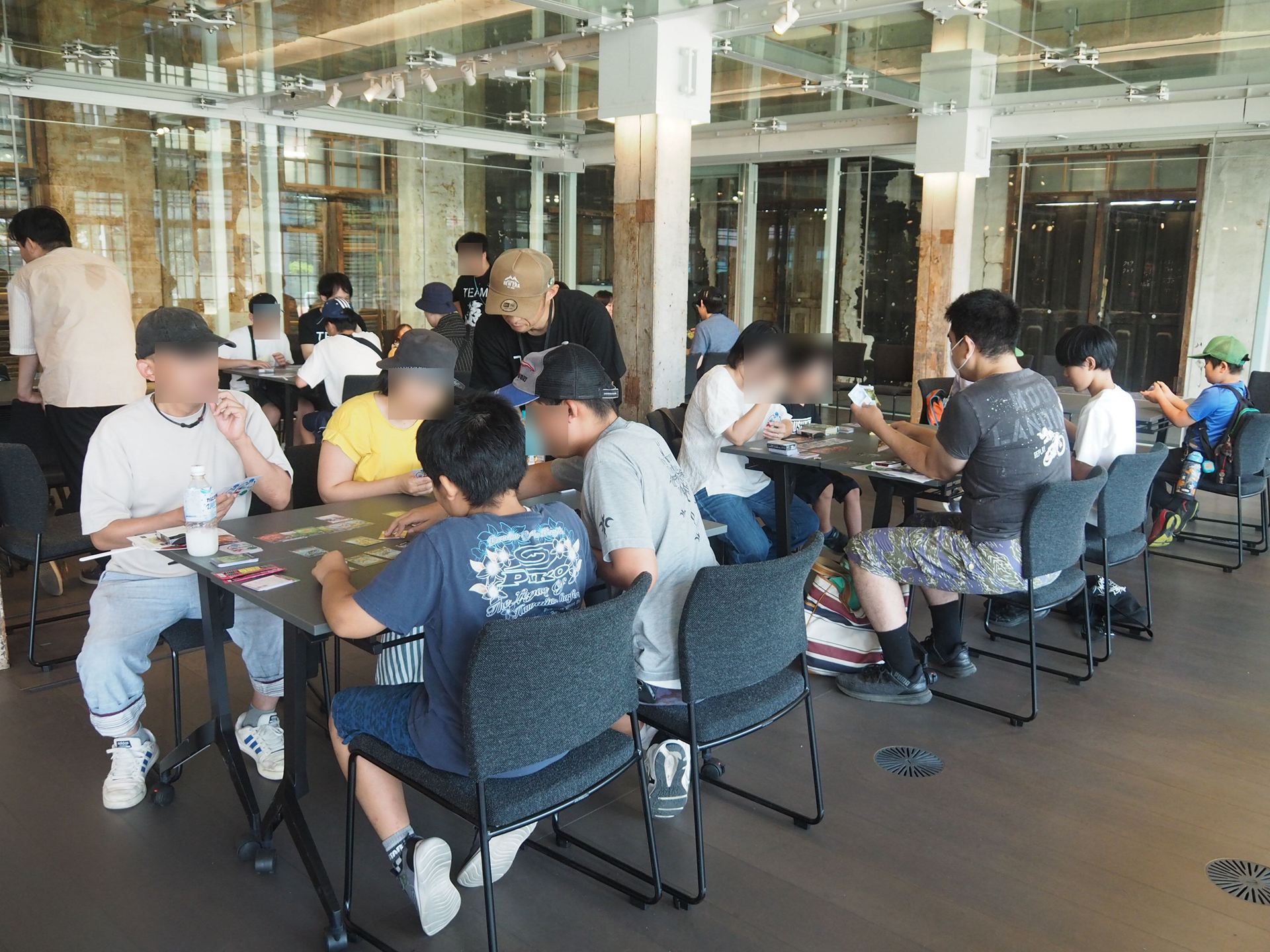 体験会は毎回定員一杯の人が参加し、盛況であった