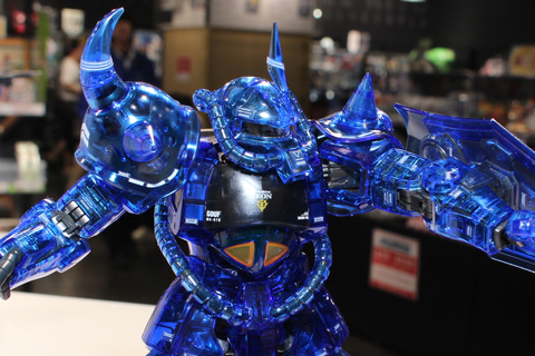 特別企画】「MG 1/100 グフ Ver.2.0 [クリアカラー]」発売！ ツートン