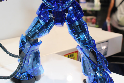 特別企画】「MG 1/100 グフ Ver.2.0 [クリアカラー]」発売！ ツートン