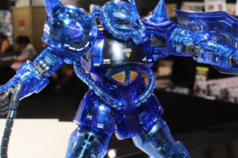 特別企画】「MG 1/100 グフ Ver.2.0 [クリアカラー]」発売！ ツートン