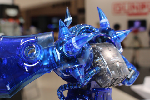 特別企画】「MG 1/100 グフ Ver.2.0 [クリアカラー]」発売