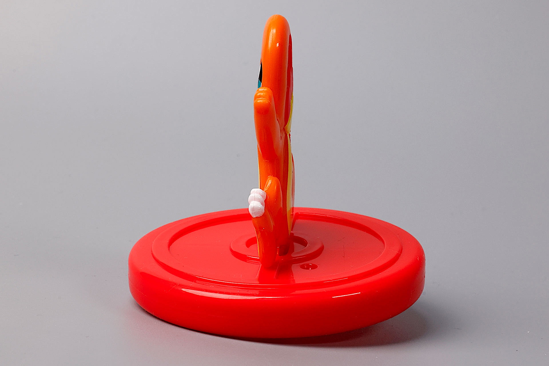 ヒトカゲ部分は持ちやすいように平らだ