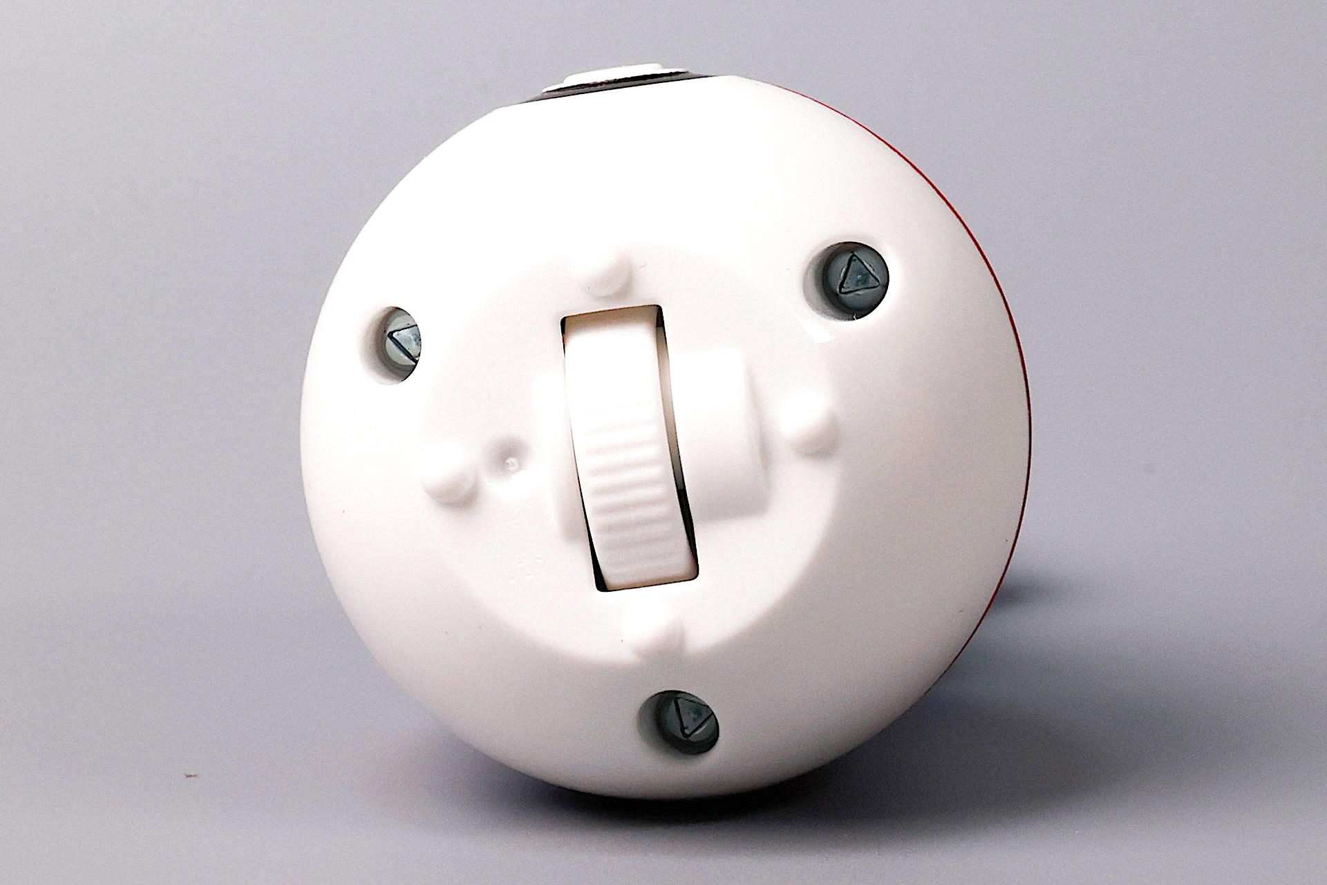 モンスターボールの底面側