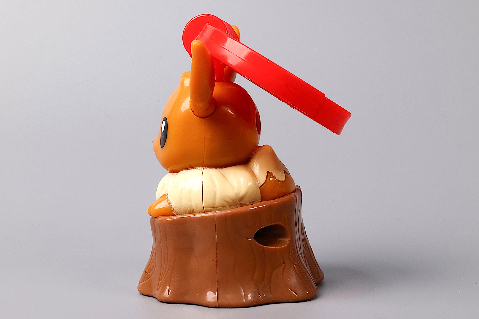 こちらのイーブイは立体的な作りだ