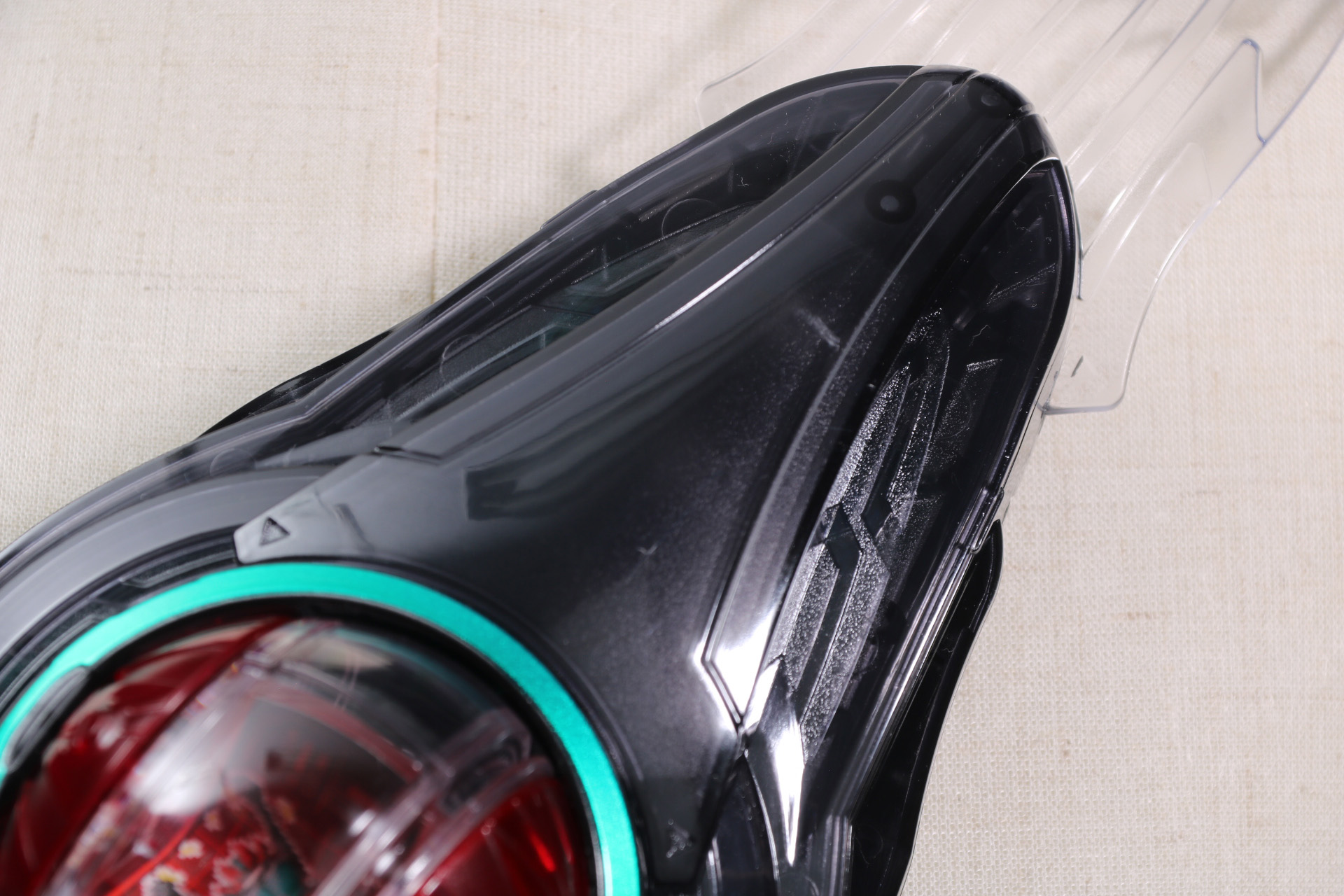 「DXゼッツドライバー」本体はクリアパーツが豊富に使用されている