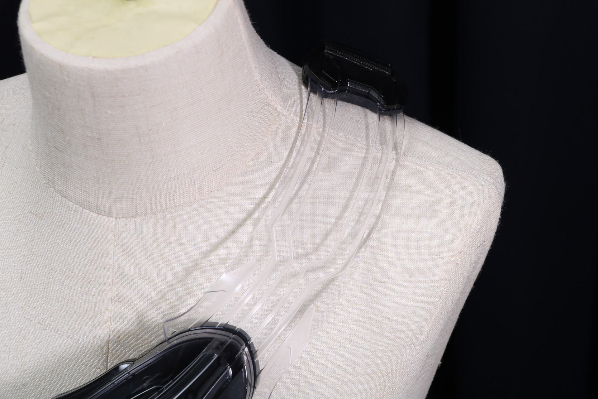 軟質のクリアパーツ