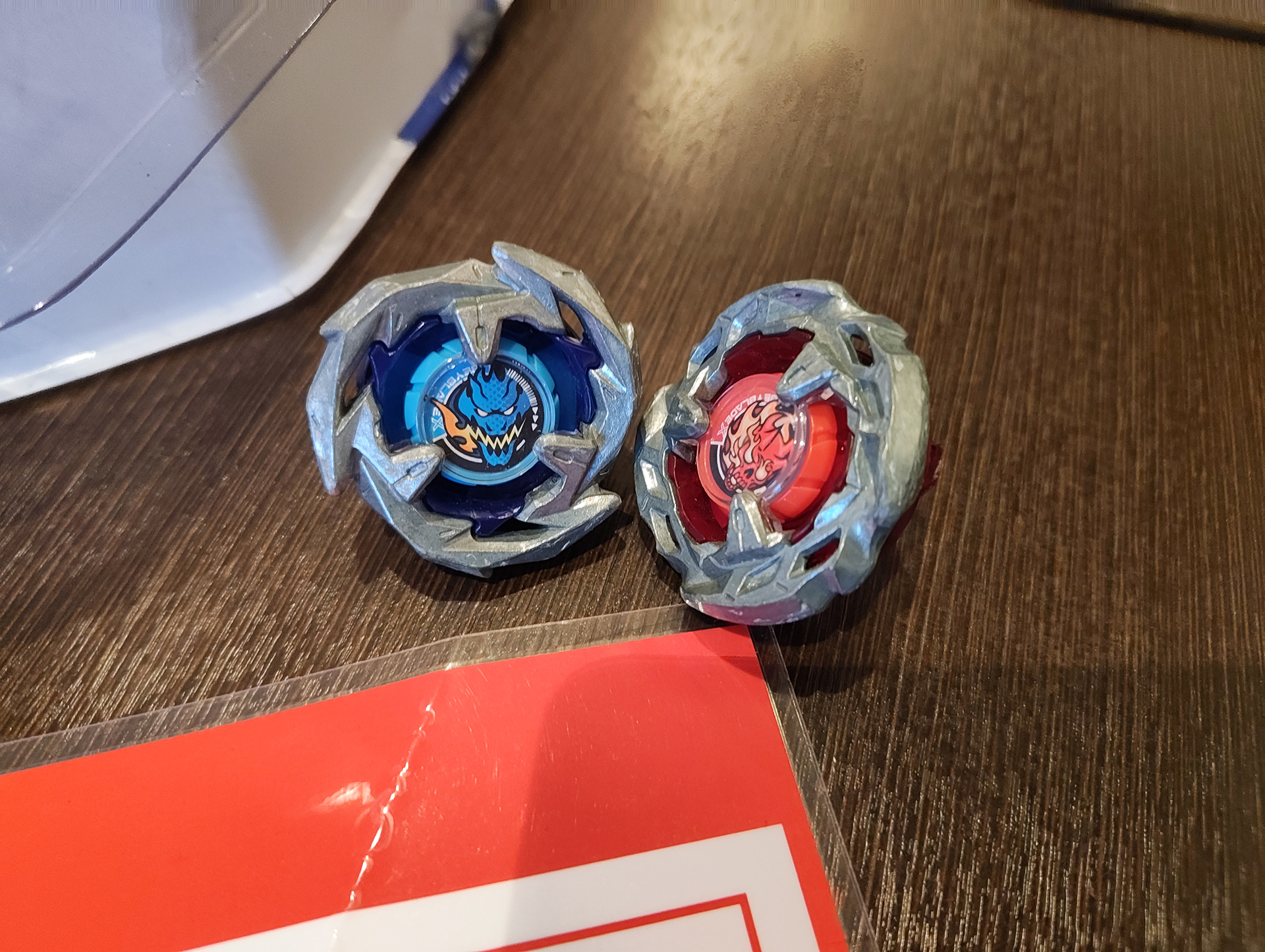 今回借りた貸出ベイは「BX-01 ドランソード3-60F」と「BX-02 ヘルズサイズ4-60T」の2個