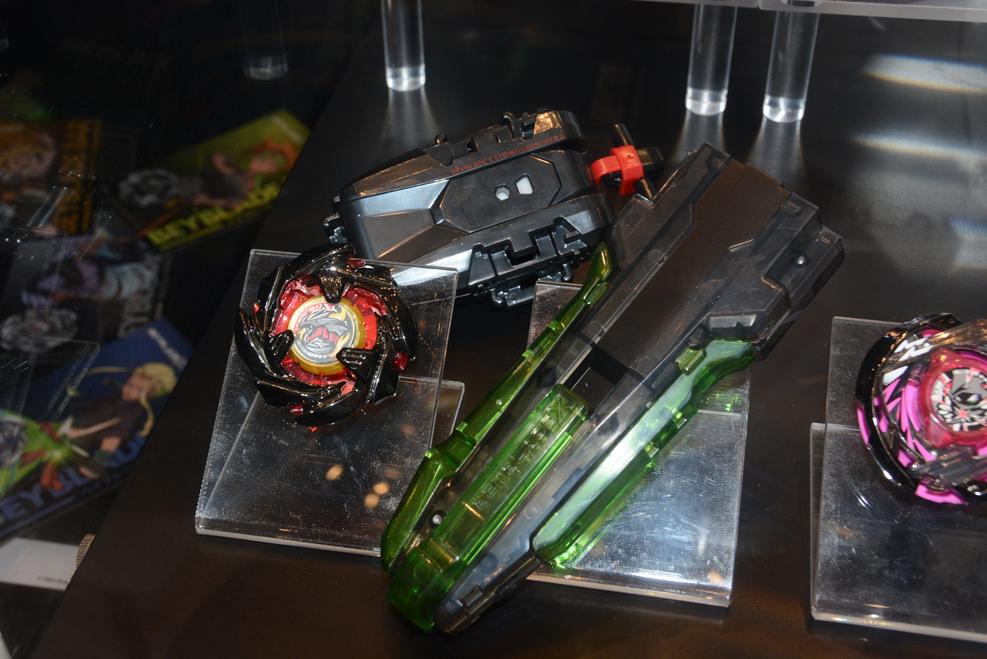 特別カラーのコバルトドラグーンの価格は2,420円