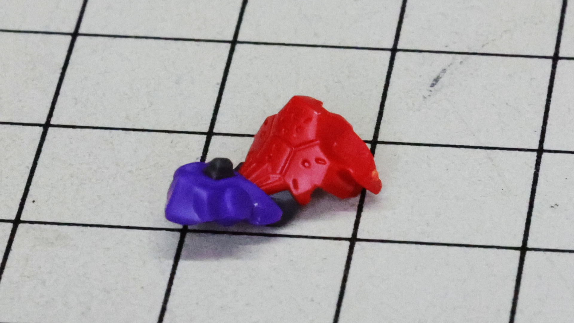 イオマグヌッソとの接続部はスミ入れしてやると引き立ちそうですね