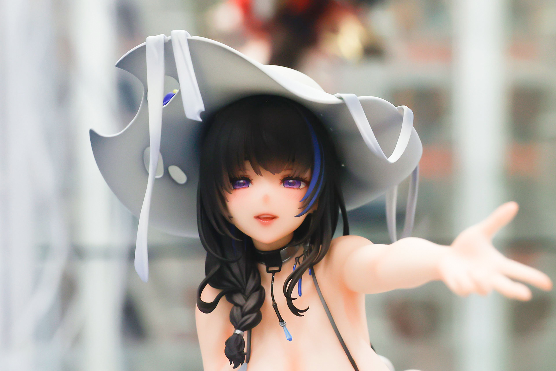 帽子が大きいこともあり、かなり小顔に見える