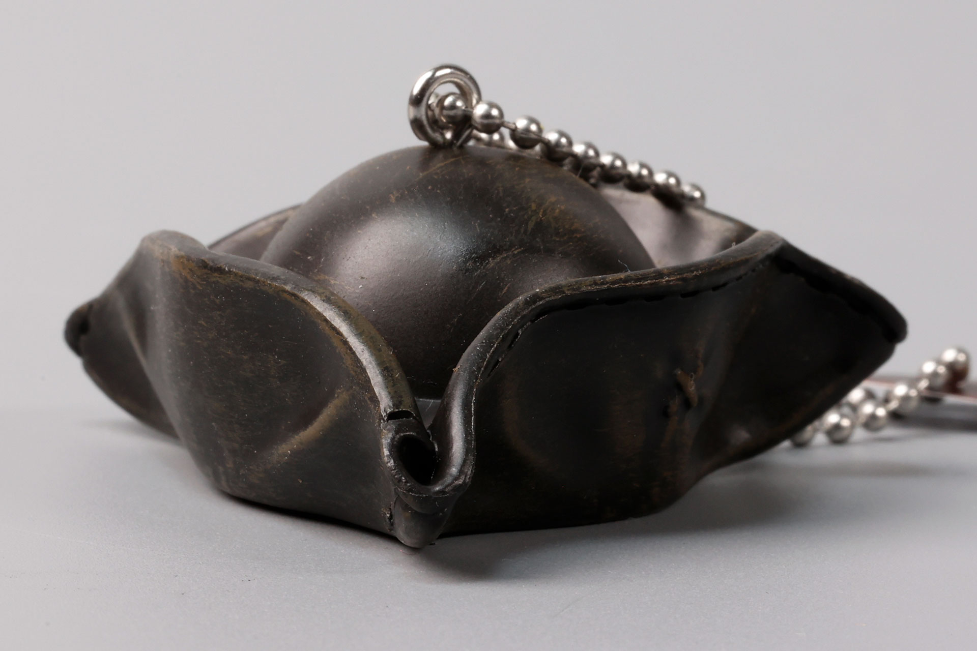 見た目は本物の革のようだ