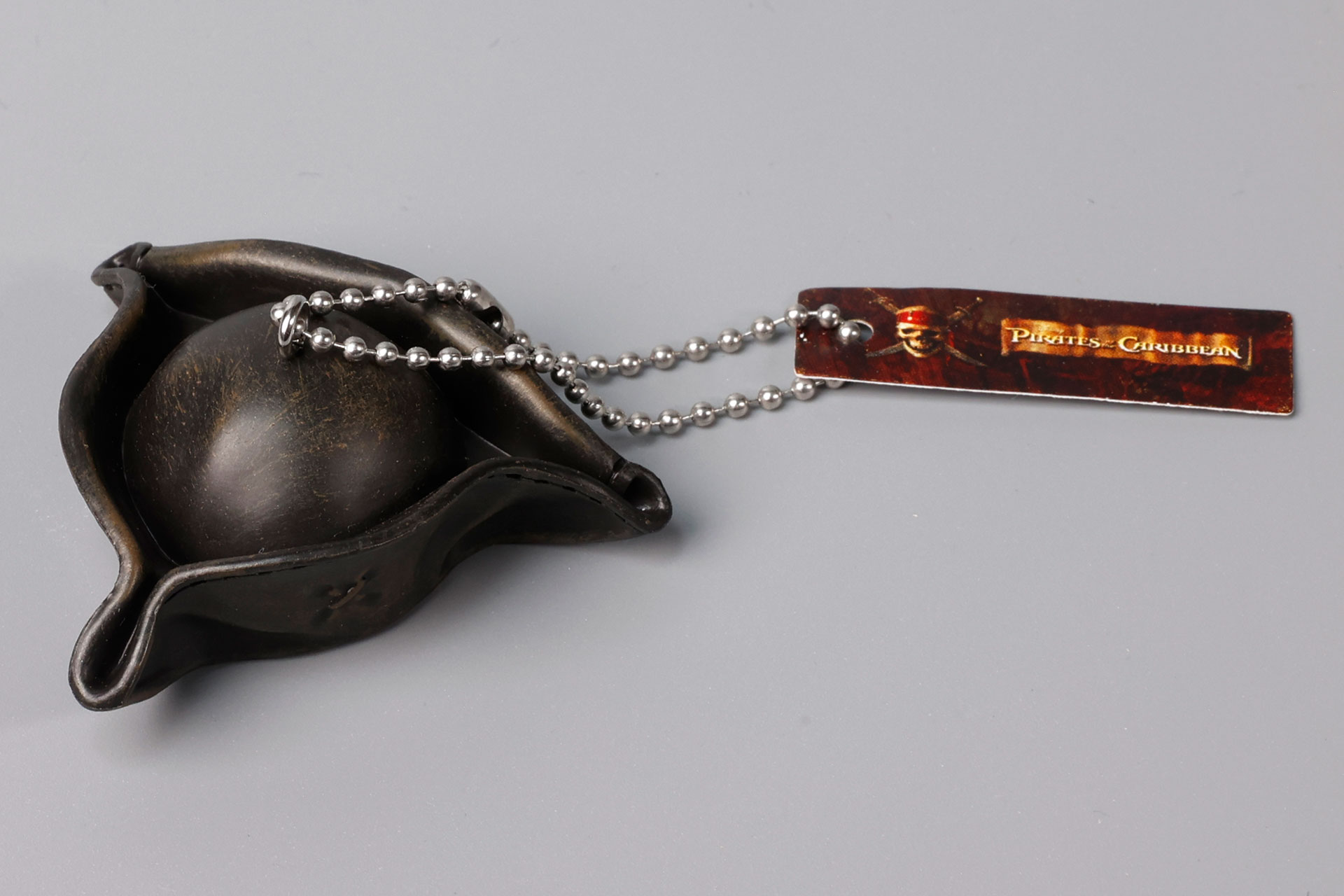 ジャック・スパロウの海賊帽がガチャで登場