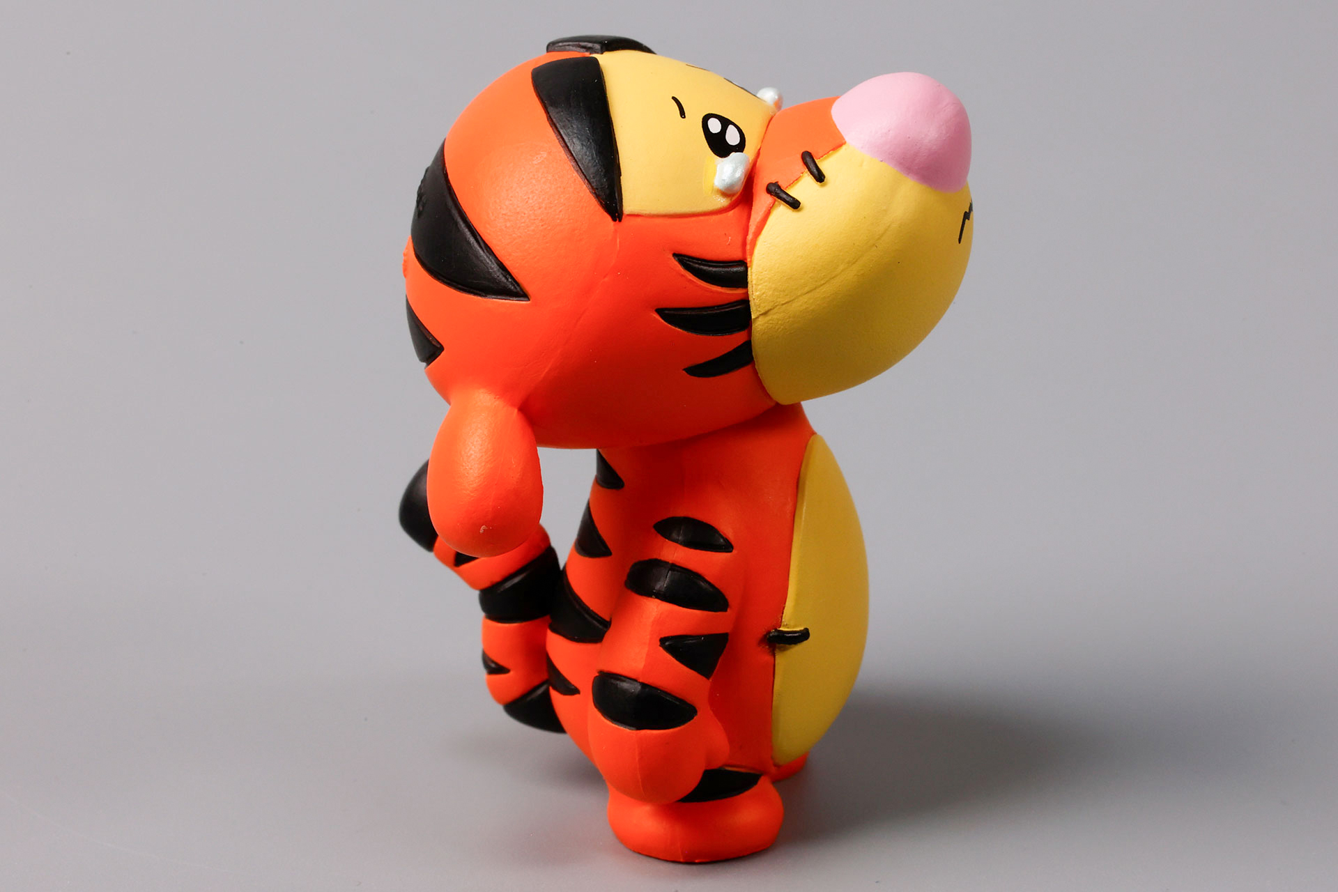 全体的に丸っこいフォルムだ