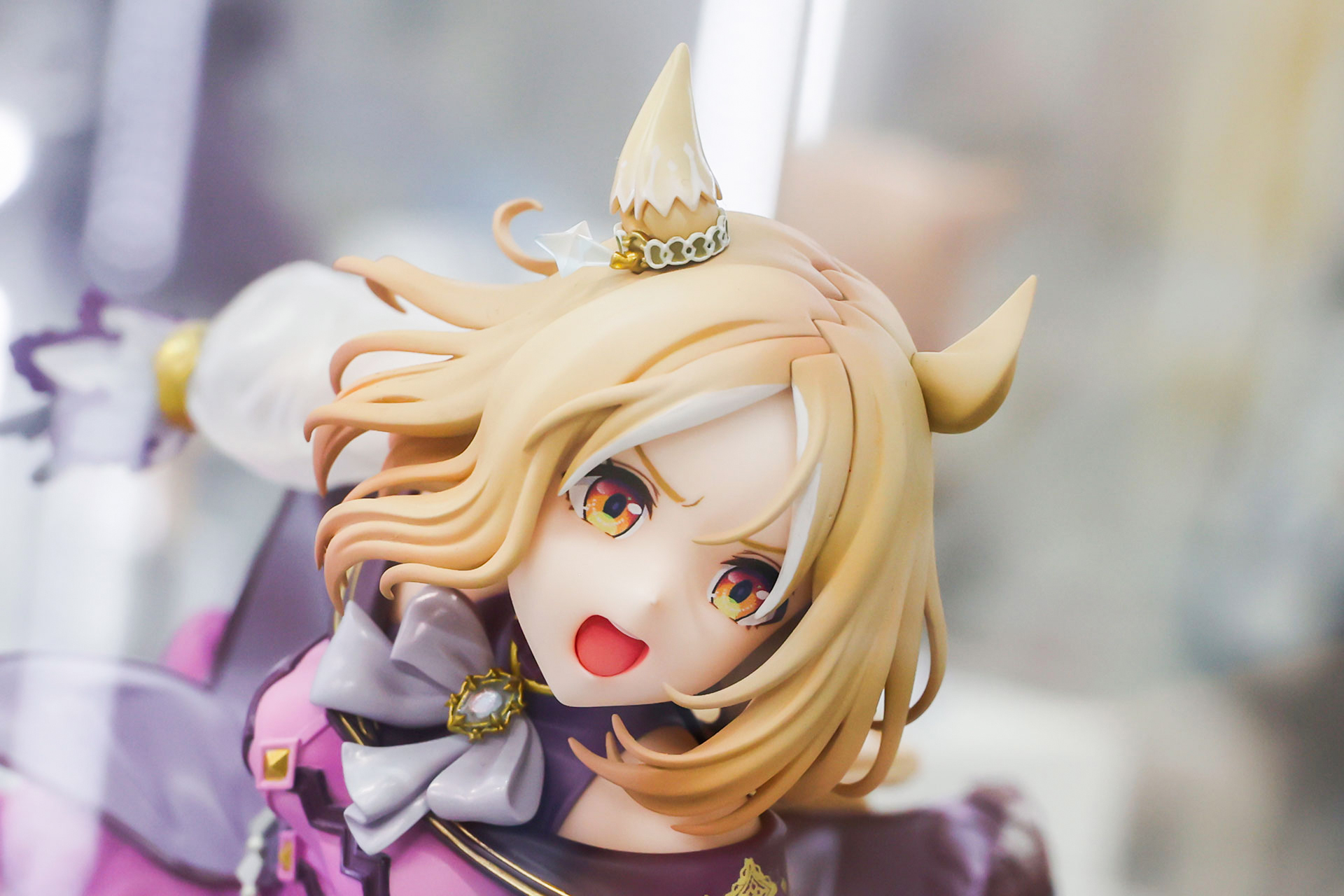 まさに真剣なまなざしだ