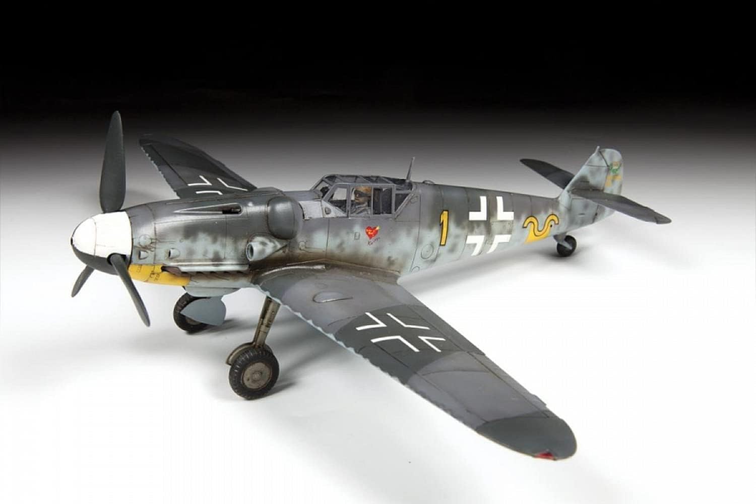 ズベズダ「1/48 ドイツ空軍 メッサーシュミット Bf-109G6」
