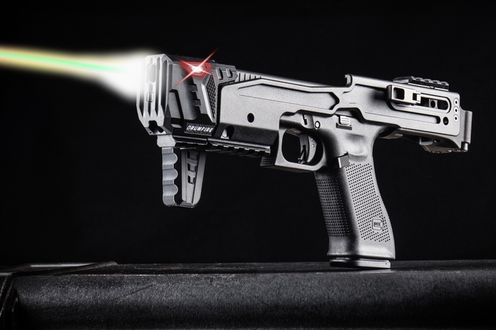 BATON「GLOCK G17 USWトレーサーカービン CO2GBB」6月6日発売。価格：63,580円