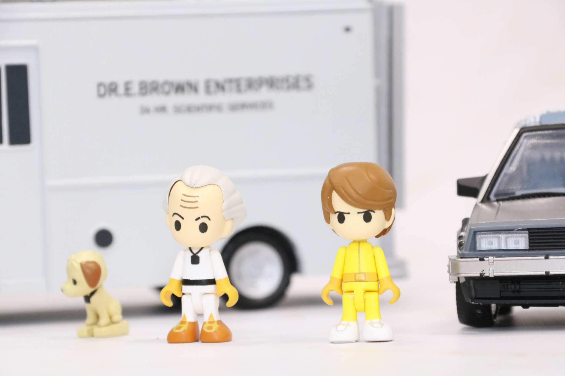 フィギュアと並べることで様々なシーンを再現できる