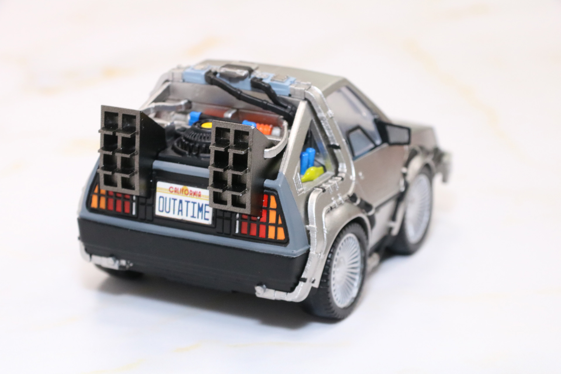 特に後部はメカ密度が非常に高い