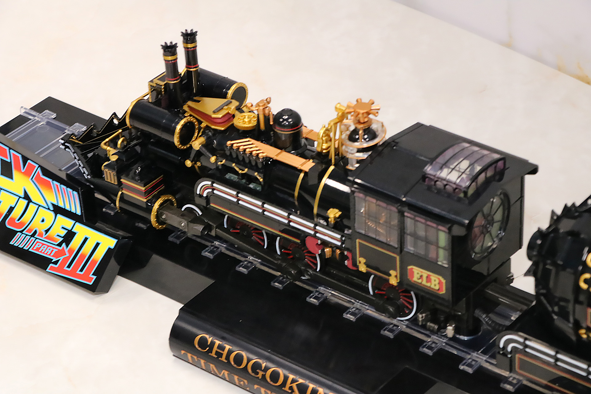 上部の細かなメカディテールも再現