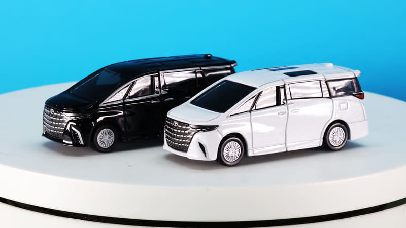 堂々たるスタイルのアルファードがトミカプレミアムに！