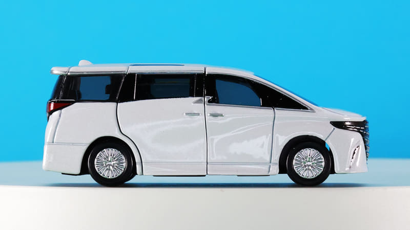 7人乗りで家族や大人数での移動に大活躍！