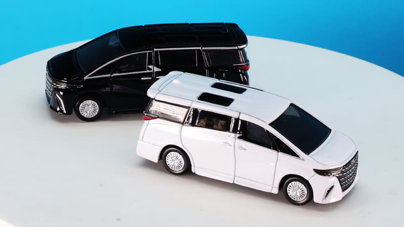 アルファードはエグゼクティブを後席に乗せるサルーンとしても重宝されています