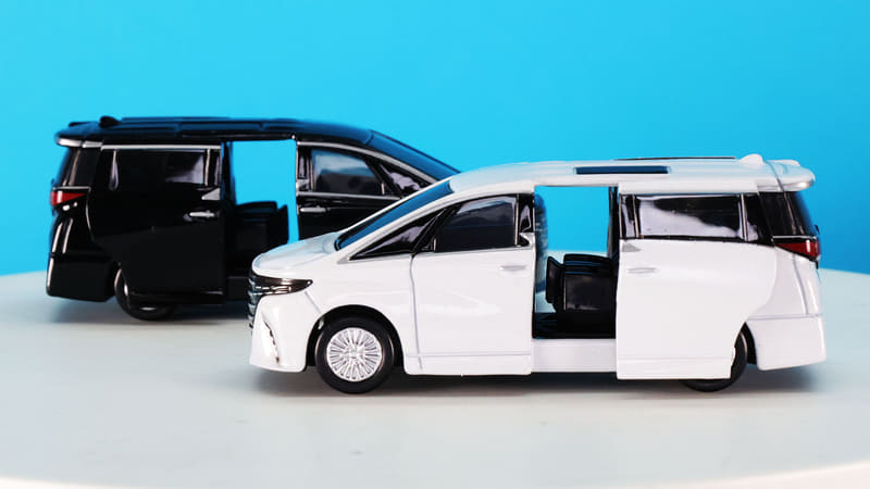 スライドドアは左右両側が開きます！これは楽しい