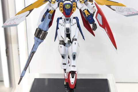 L ROBOT魂　新機動戦記ガンダムW　主人公機2体セット Amazon.co.jp: TAMASHII NATIONS METAL ROBOT魂 新機動戦記
