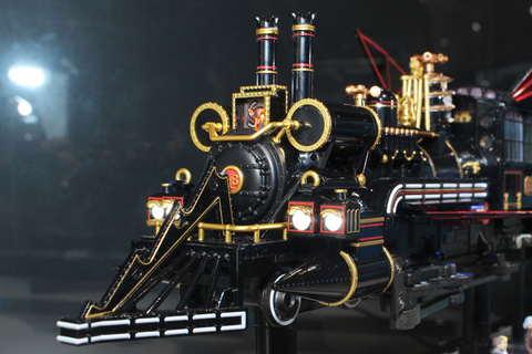 特別企画】「バック・トゥ・ザ・フューチャー PART 3」の列車「超合金
