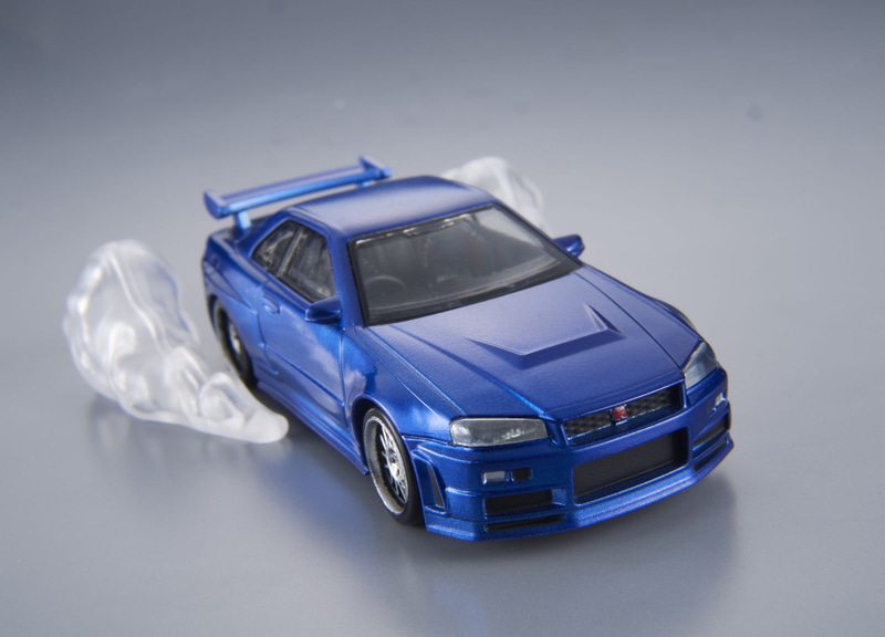日産 SKYLINE GT-R（＋スモークパーツ）