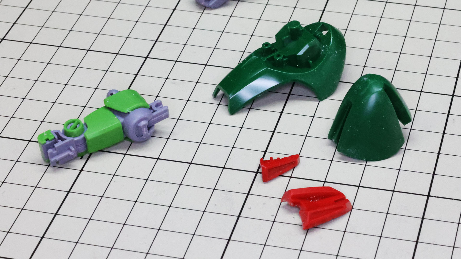 肩部ユニットの推進機部分が別パーツ化されています