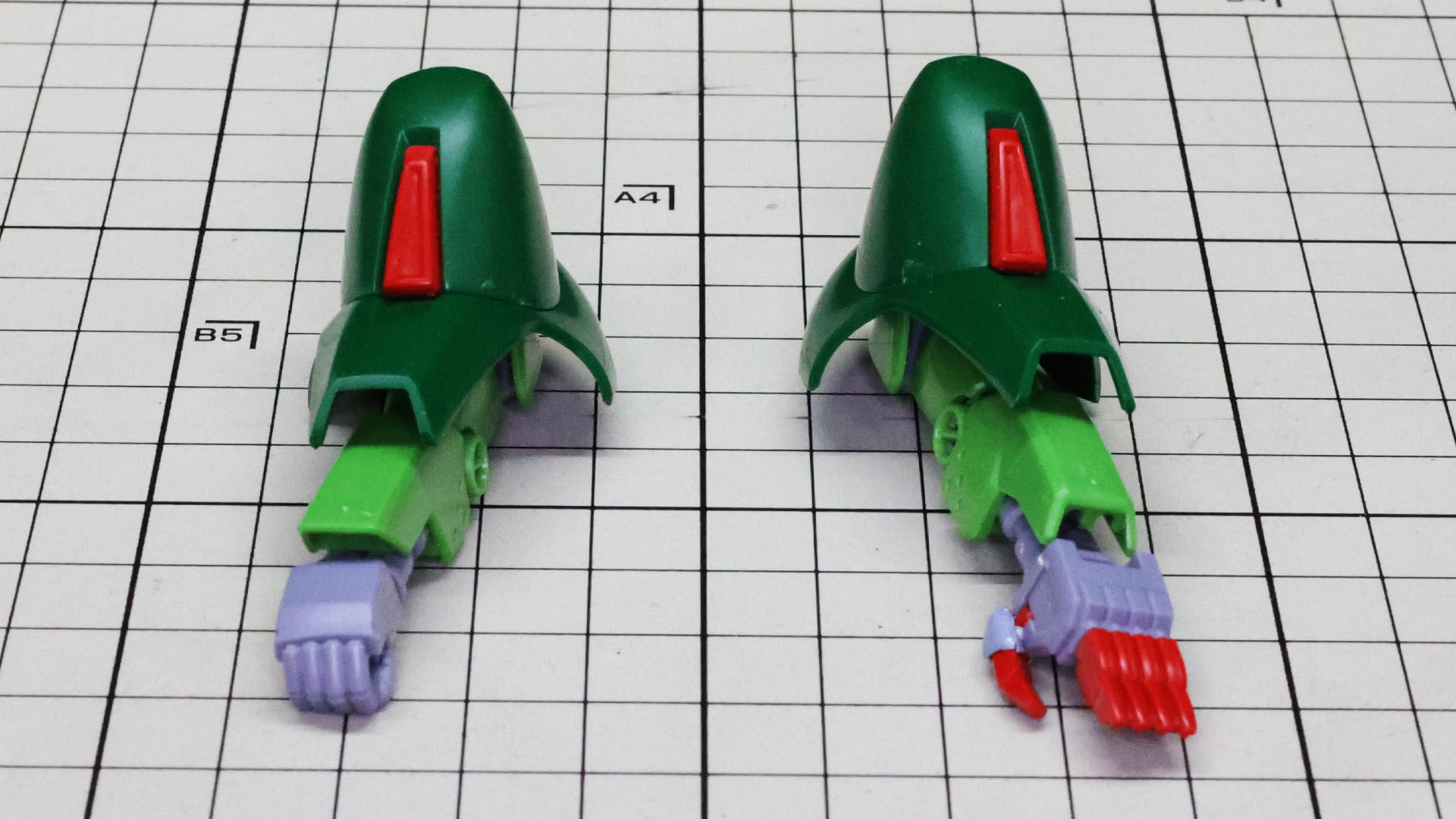 両腕が完成しました