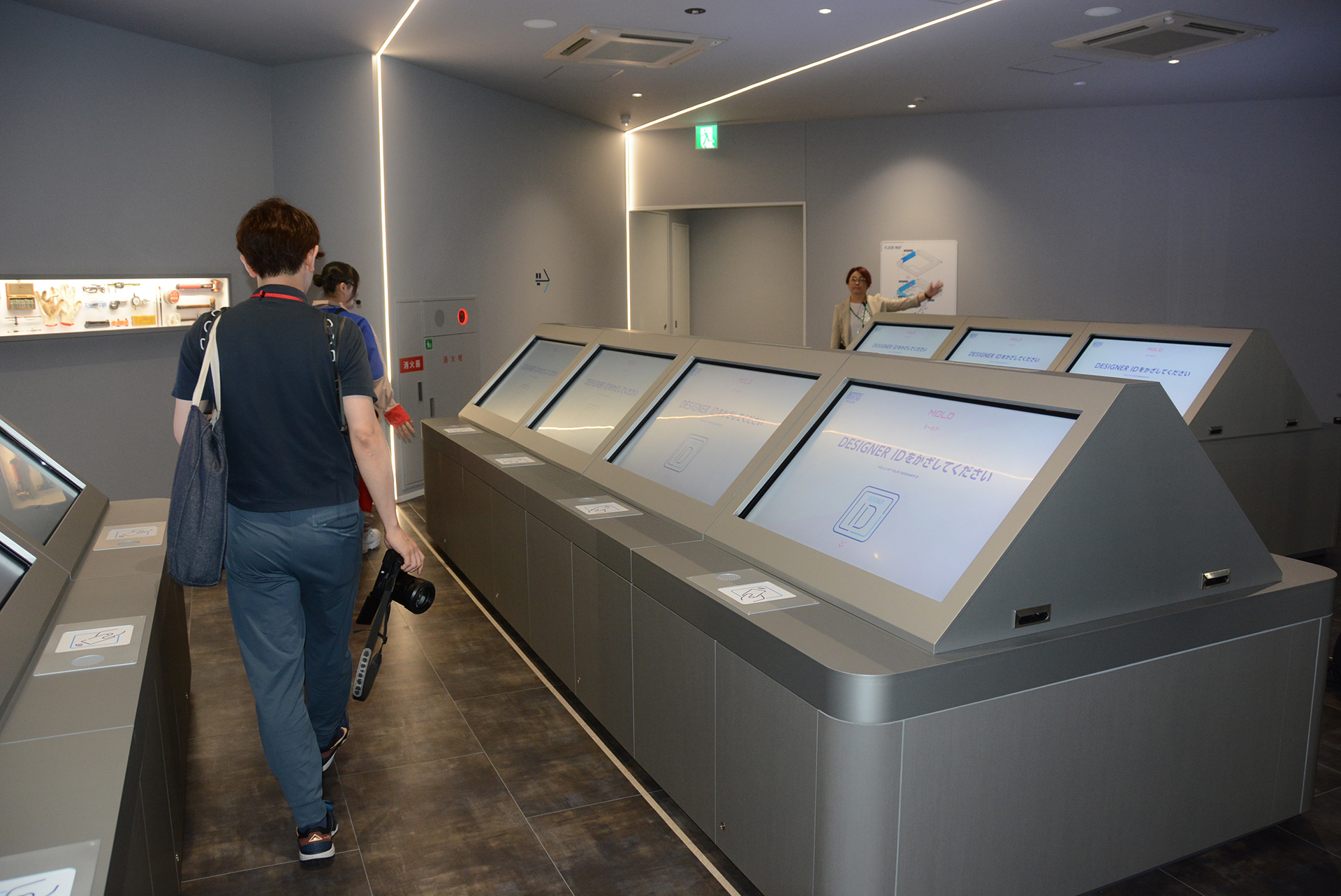 各コーナーには20台の端末が用意され、来場者1人1人が自分だけのプラモデルを作れる