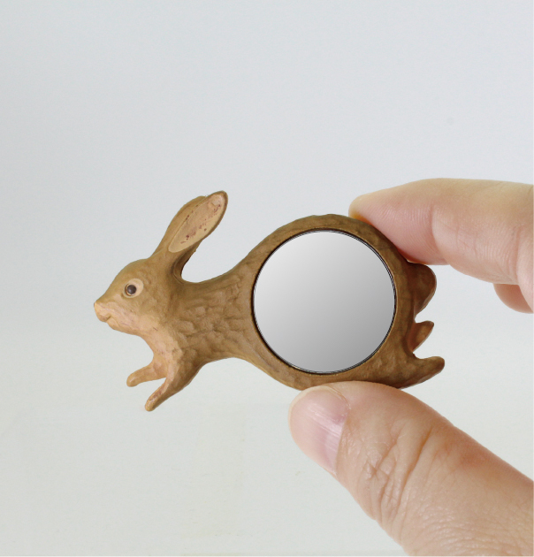 「ウサギミラー」