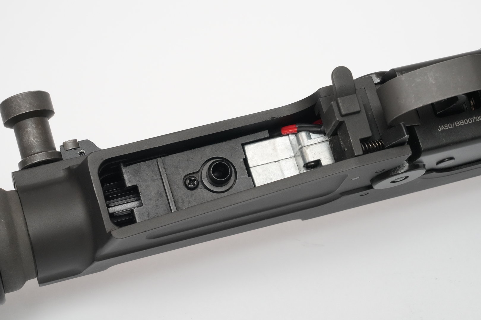 マガジン挿入口