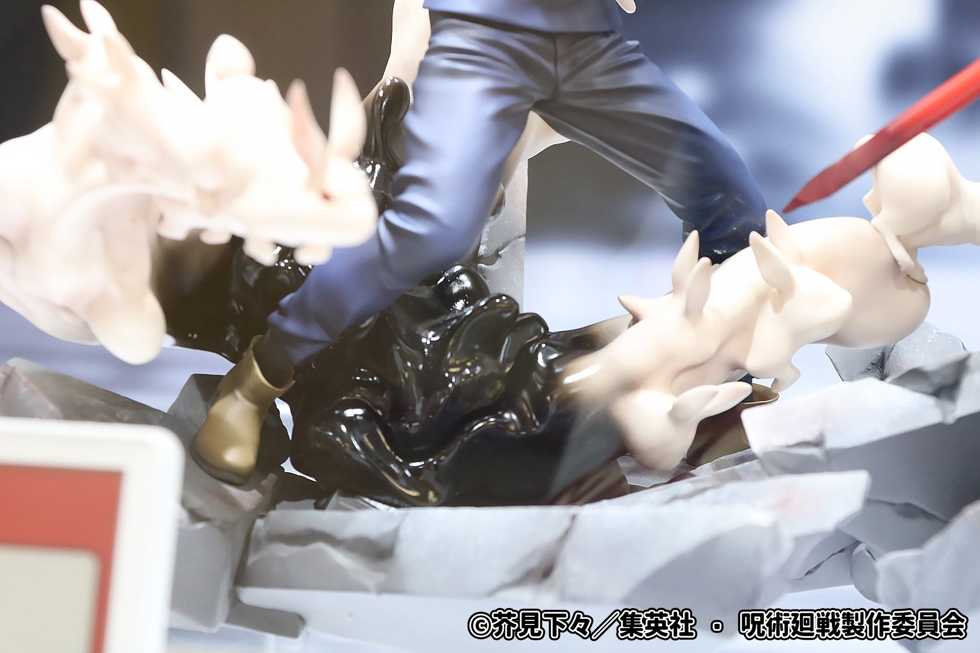 「呪術廻戦 FIGURIZM α “伏黒甚爾”邂逅」と合わせたディスプレイ