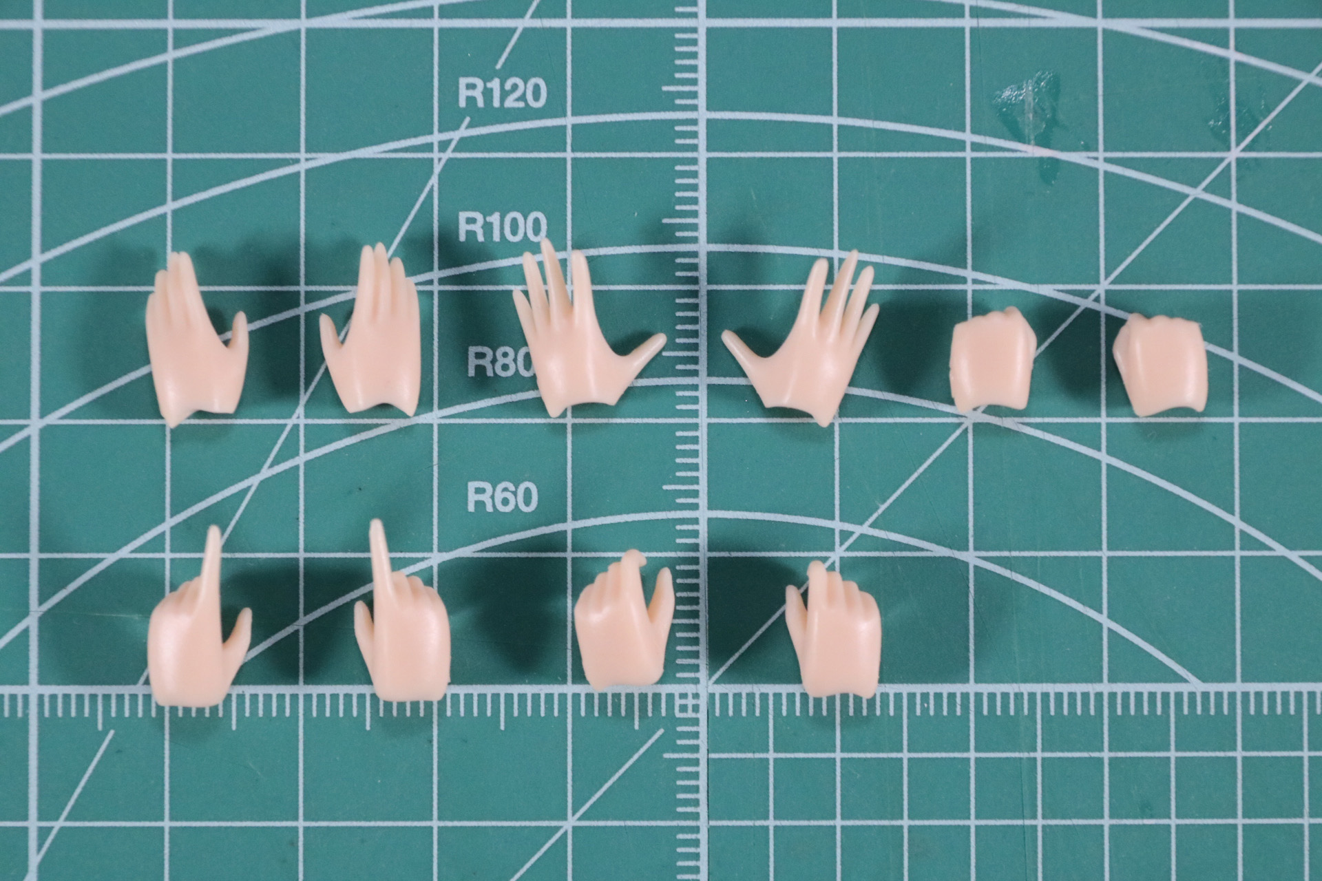 ボーナスパーツのハンドパーツ（ホワイト）