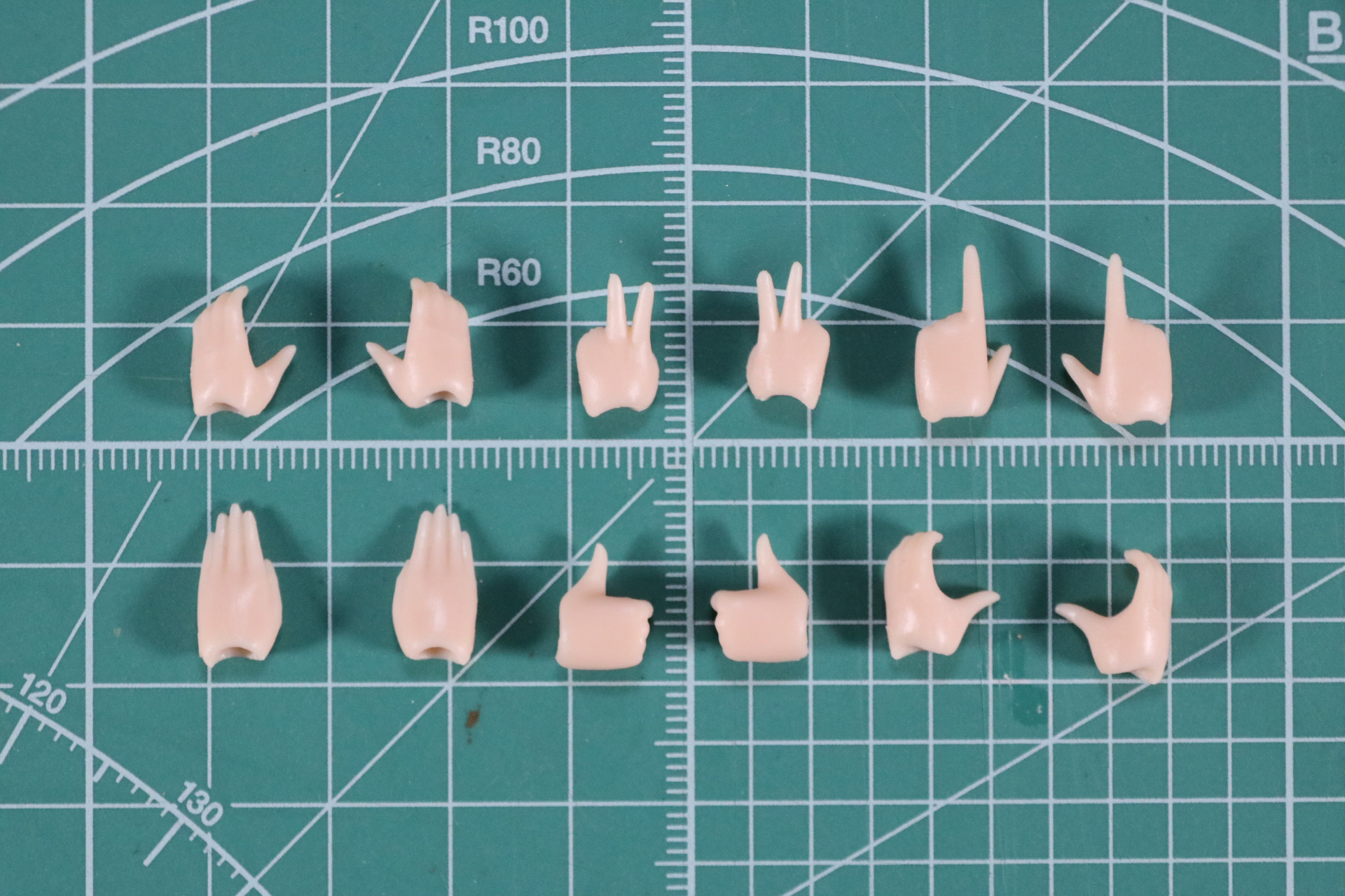 ボーナスパーツのハンドパーツ（ホワイト）