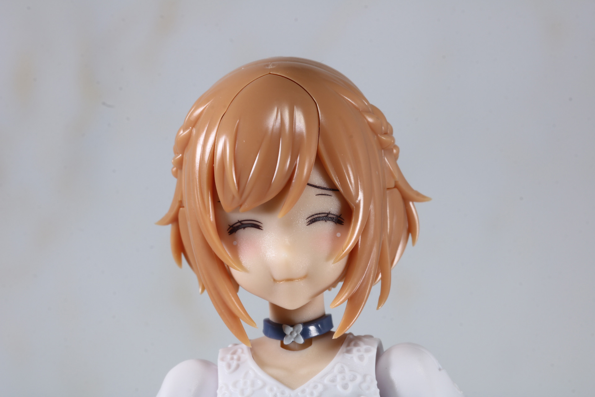 「もぐもぐ顔」。頬の膨らみもばっちり表現されている